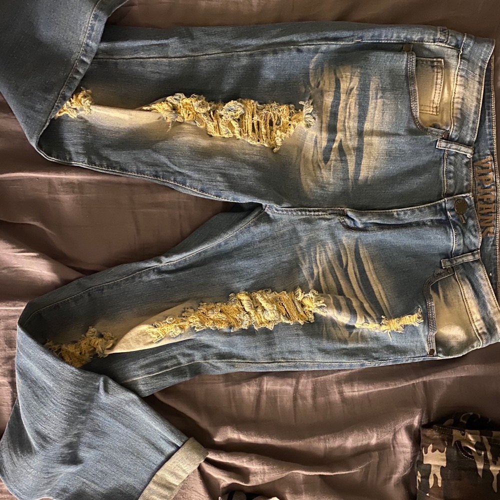 Ripped jeans